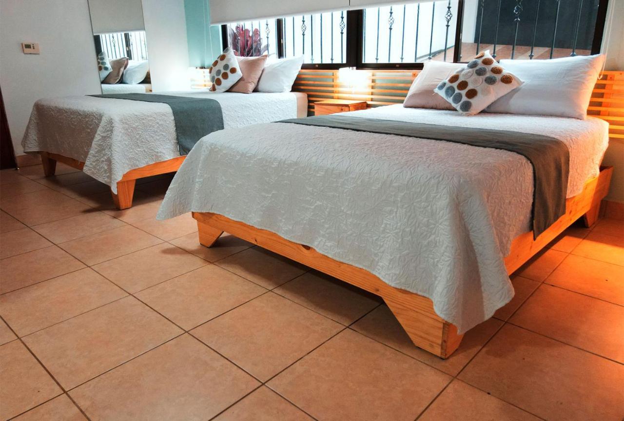 Trebol Amarillo Bed & Breakfast Escazu Ngoại thất bức ảnh