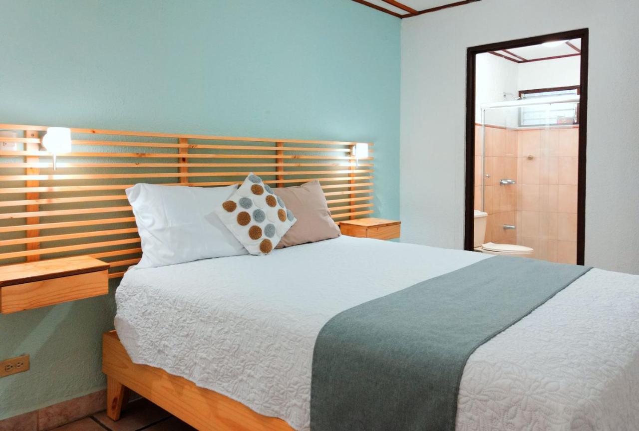 Trebol Amarillo Bed & Breakfast Escazu Ngoại thất bức ảnh