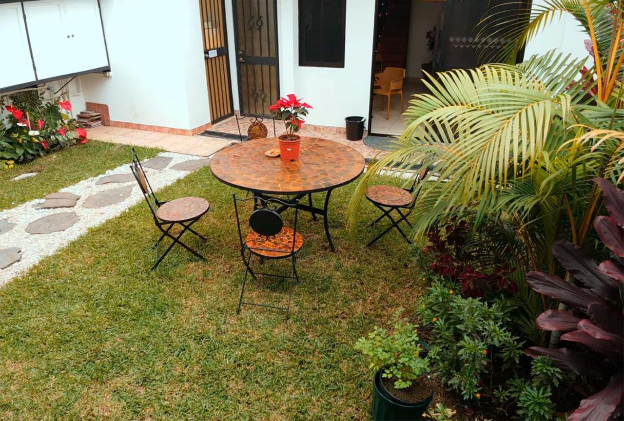 Trebol Amarillo Bed & Breakfast Escazu Ngoại thất bức ảnh