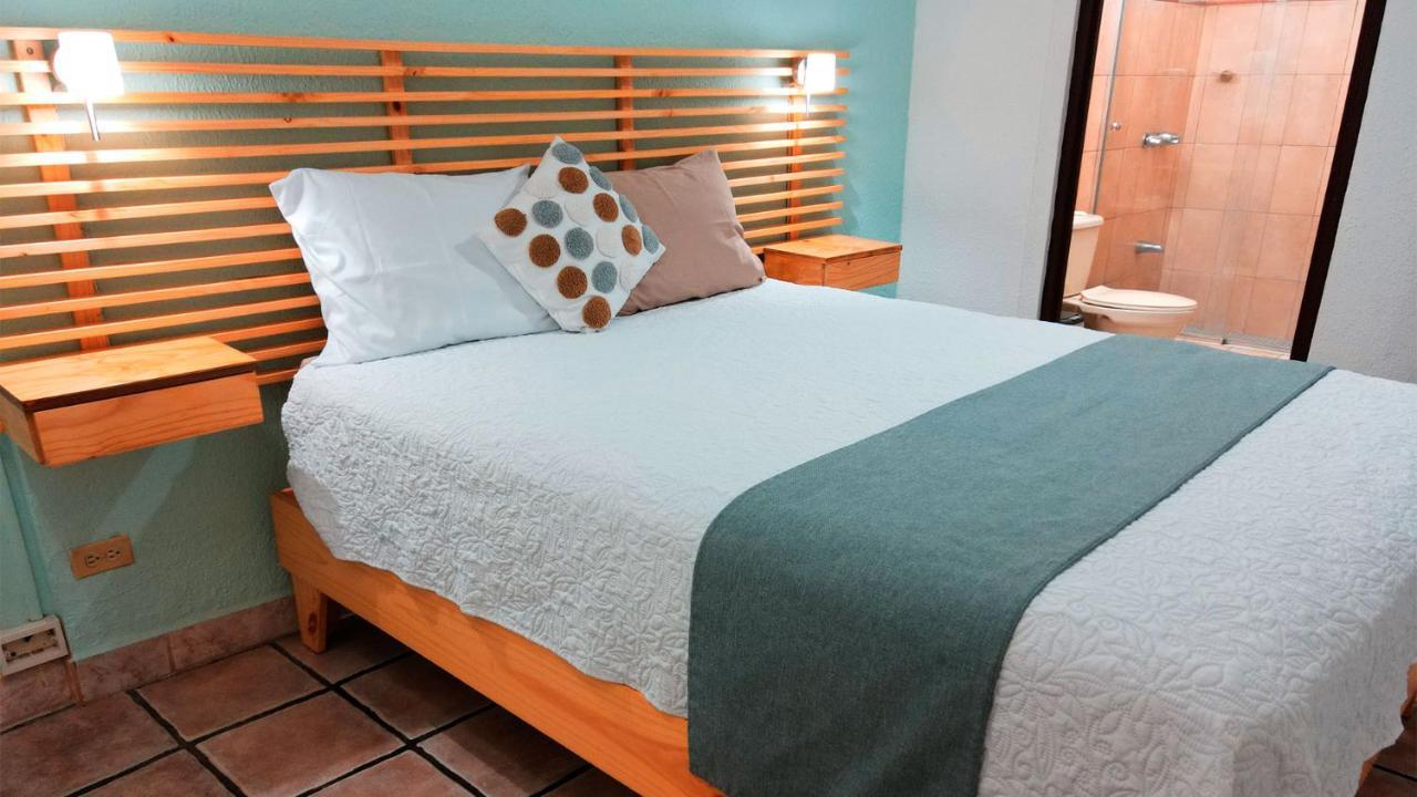 Trebol Amarillo Bed & Breakfast Escazu Ngoại thất bức ảnh