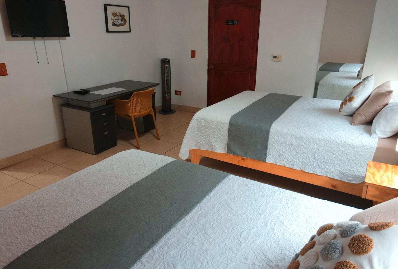 Trebol Amarillo Bed & Breakfast Escazu Ngoại thất bức ảnh