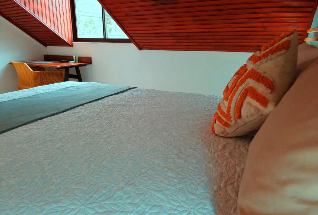 Trebol Amarillo Bed & Breakfast Escazu Ngoại thất bức ảnh