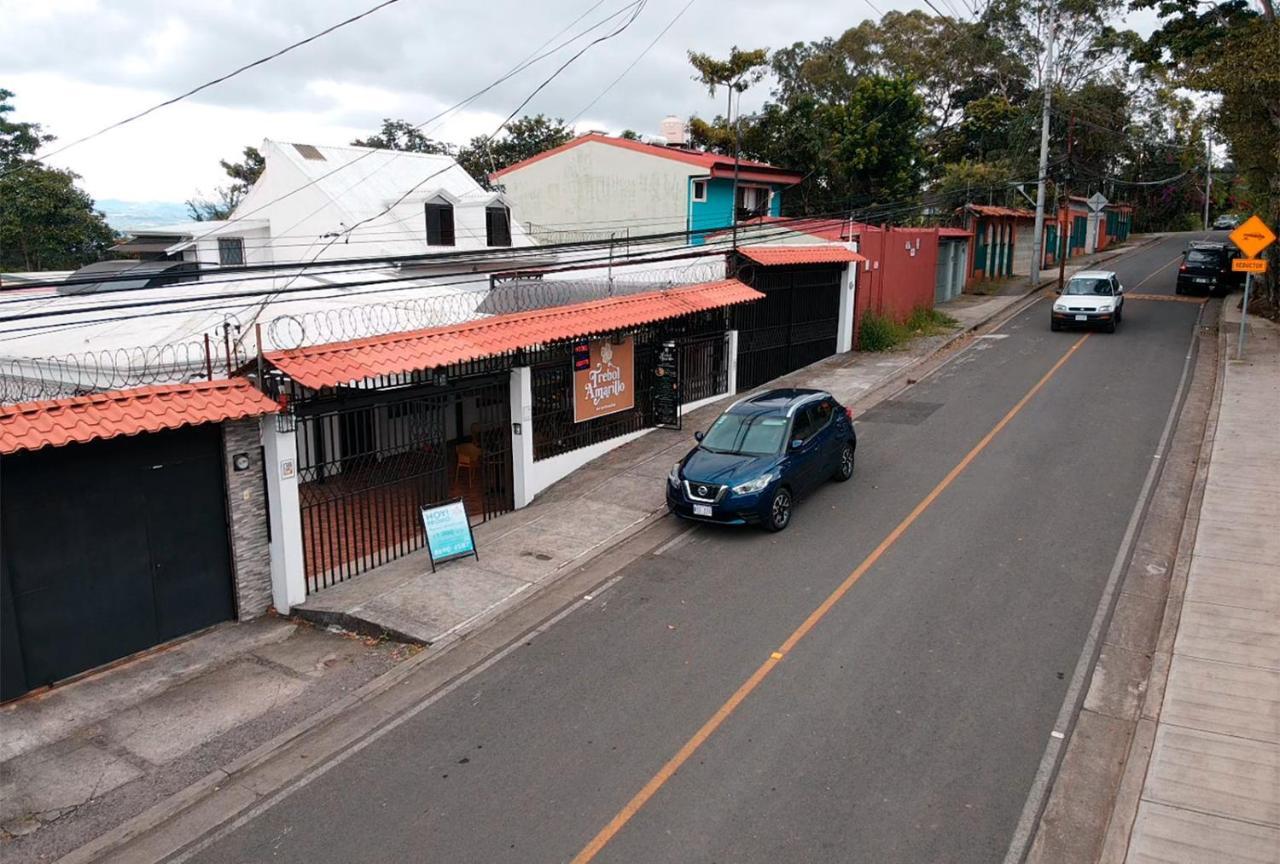 Trebol Amarillo Bed & Breakfast Escazu Ngoại thất bức ảnh