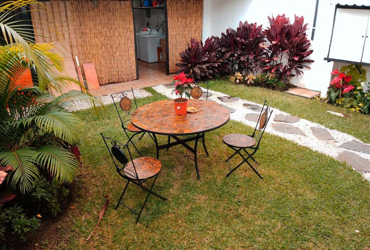 Trebol Amarillo Bed & Breakfast Escazu Ngoại thất bức ảnh